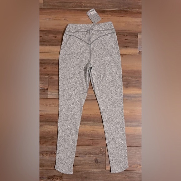 Gymshark Dry Fleur Texture Leggings Gray High Waisted Full Length Size Medium - Picture 7 of 8